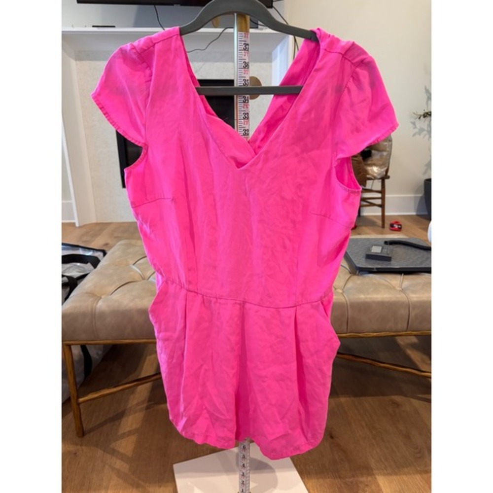 Julie Brown‎ NYC Hot Pink 100% Silk V-Neck Flutter Sleeve Romper Size 2